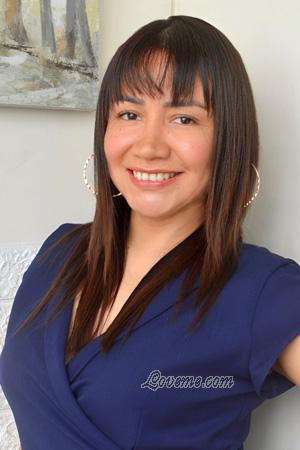 225208 - Vanessa Age: 38 - Peru